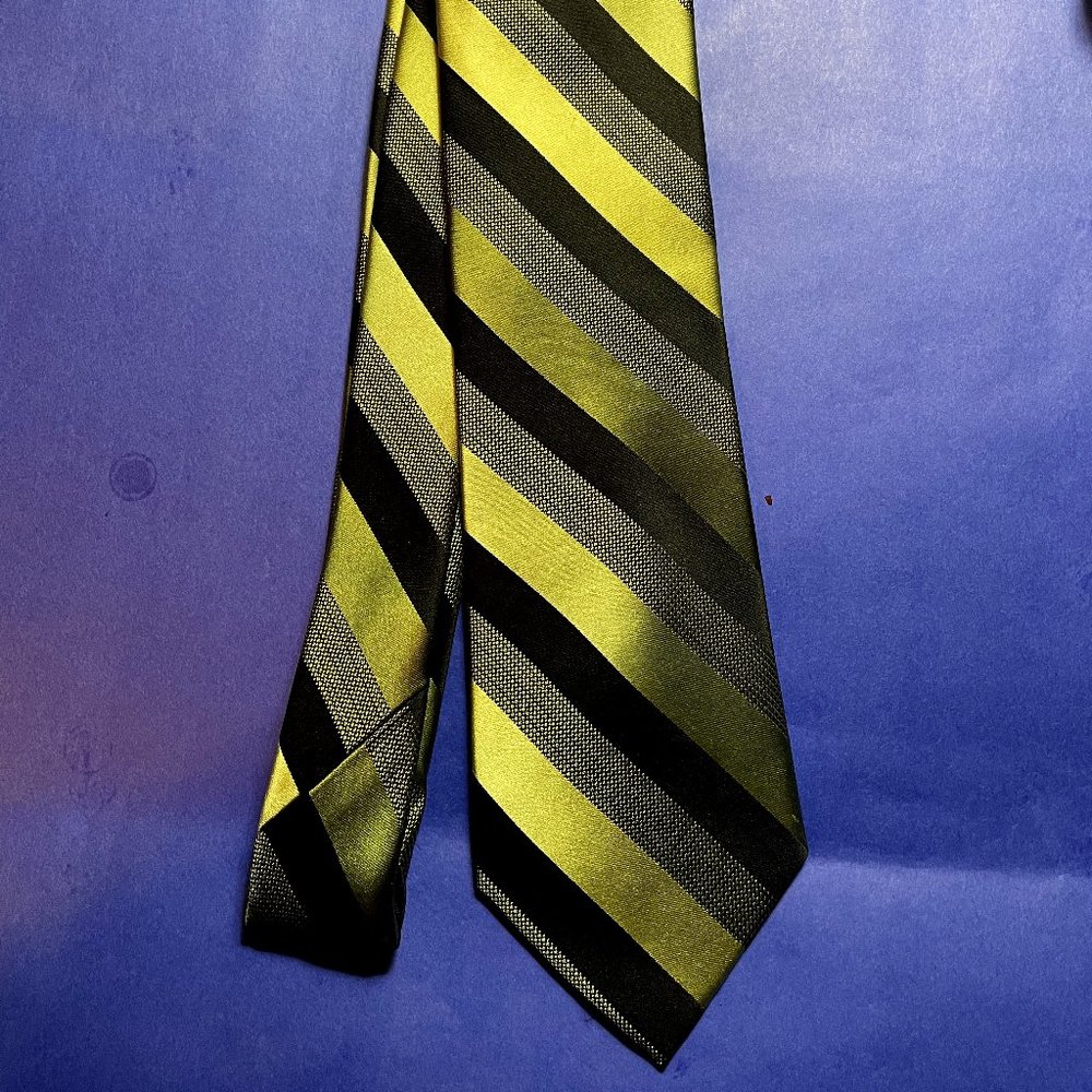 Michael Kors Black/Green 100% Silk Tie
